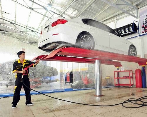 Best engine bay clean Goa – car spa Goa
